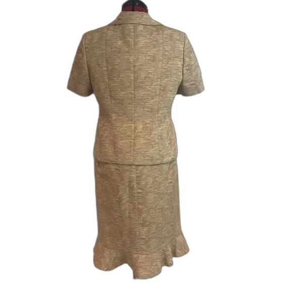 Le Suit Skirt Suit Women's Petite Size 6P Tan & Cream 2-Piece Set Skirt & Blazer - Picture 12 of 12